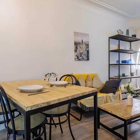 Near Republique - Mobility Lease