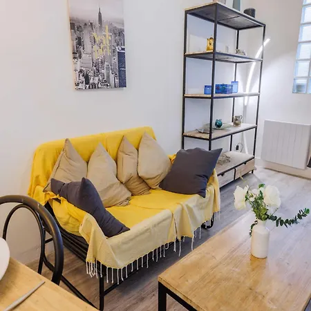Апартаменты Near Republique - Mobility Lease Париж