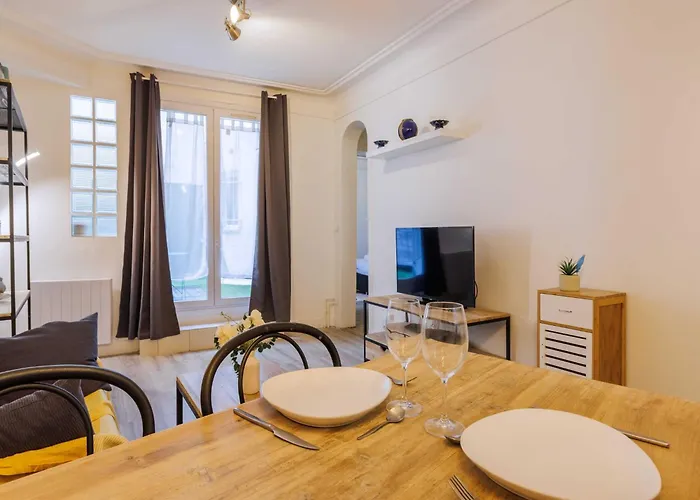 Near Republique - Mobility Lease Апартаменты Париж