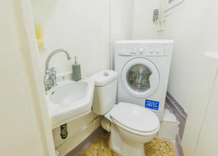 Near Republique - Mobility Lease * Париж