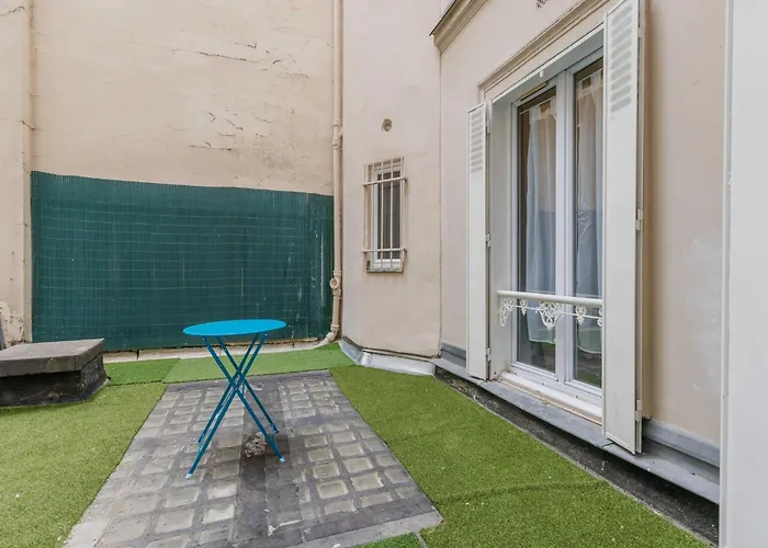 Near Republique - Mobility Lease Апартаменты Париж